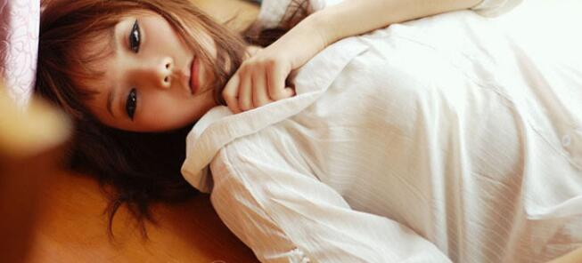 小东西敏感成这样揉弄，男朋友摸完我下面之后好开心