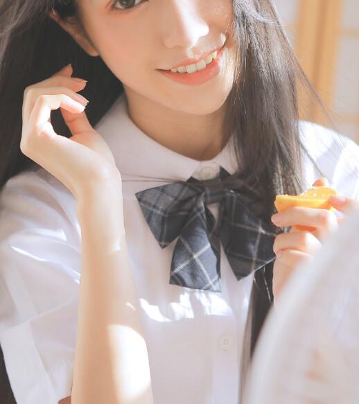 大尺度床戏哔哩哔哩，自己坐上来慢慢摇，只进去三分之一再忍忍乖