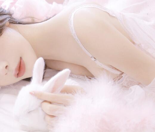 女友经验丰富，可以插着相拥入睡/宝贝 我撞到你的点了舒服吗