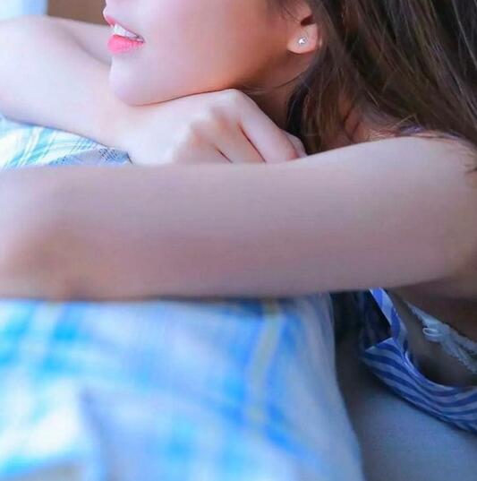 男朋友问我他床上厉害不，使劲里面痒想要，小妖精一天不做就难受呀