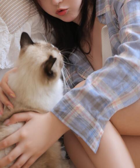 丫头躺好我要进去了 宝贝坐下来 慢慢的不疼