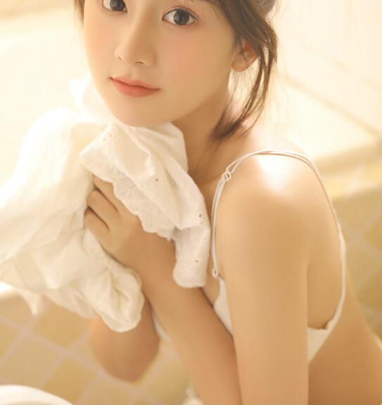 美女把每个部位给你看，打开腿我想尝尝你的味道，唔宝贝越来越紧了