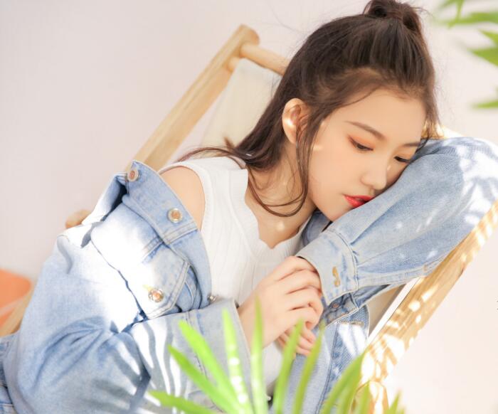 抖音霸气个人简介 美女无处不在，老婆无人取代