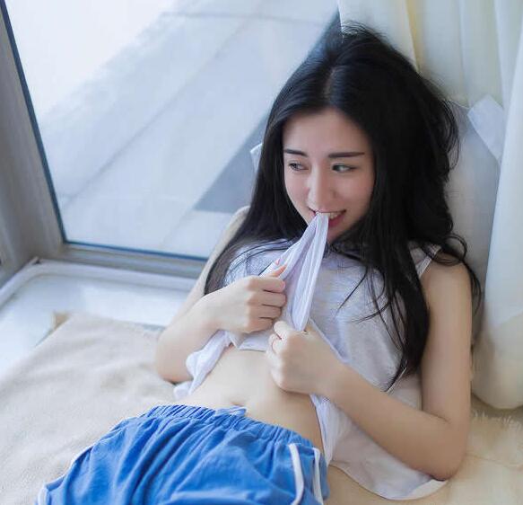 宝贝你的蜜水流出来了 宝贝乖用嘴帮我吸出来