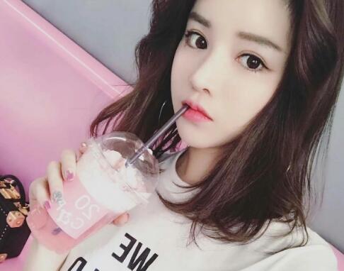 宝贝你的奶好大我想吃第一章 教官轻轻摸她花瓣