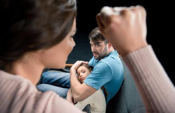 婚姻不容易，有很多人会选择凑合，凑合的婚姻是什么结局?