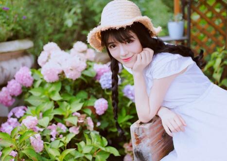 500短篇超污多肉推荐：从厨房到卧室一路做，女朋友越做越多水我喜欢