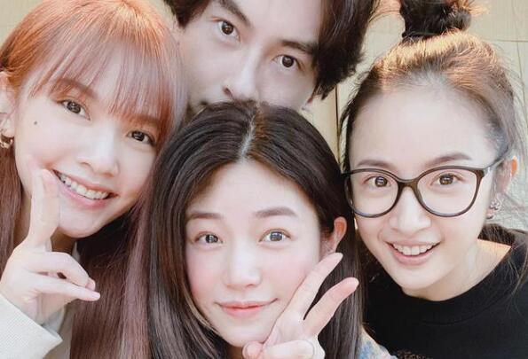 郑元畅怎么变背景板了 原来是杨丞琳陈妍希林依晨同框比美