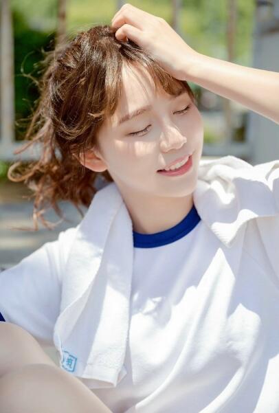 宝贝 知道你下面有多湿吗 乖我会添的你很舒服的