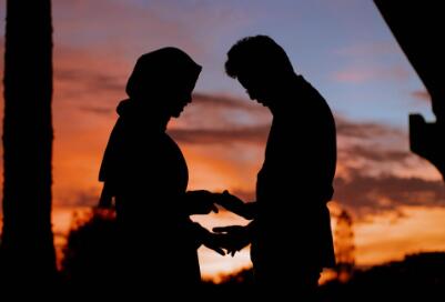 他出轨是为了满足什么？你知道你们的婚姻出现了什么问题吗？