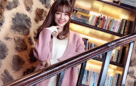 兔子牙的男友是谁 兔子牙原名真名叫什么