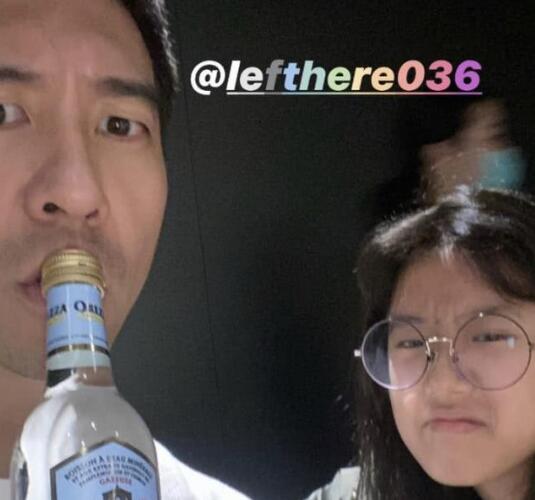 贾静雯女儿梧桐妹晒与继父修杰楷同框照的最新相关