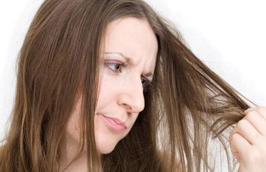 染发洗几次才会让发色回归自然？洗头真的能够洗干净所有颜色吗？