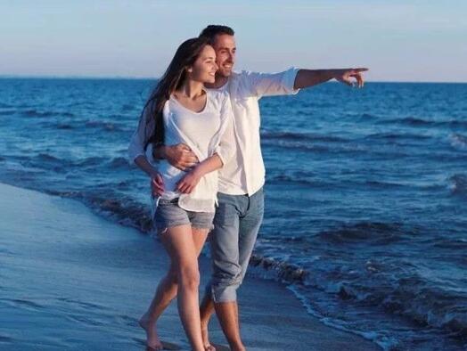 被分手会痛苦，是因为他们有被抛弃感,那提出分手的人会痛苦难过吗？