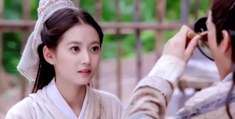 《两世欢》#两世欢陈钰琪#直冲微博热搜榜第6 瓷碗夫妇终于由虐转甜