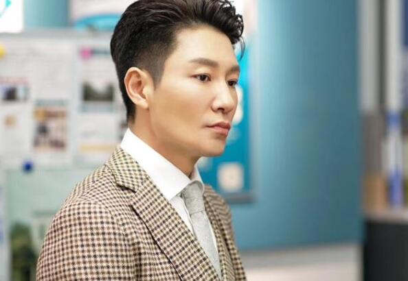 李宗翰的新剧《如果岁月可回头》接档《安家》行走的绅士实力不容小觑