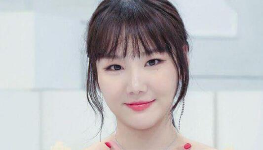 夏研唱功怎么了？夏研个人资料家庭背景哪个公司的