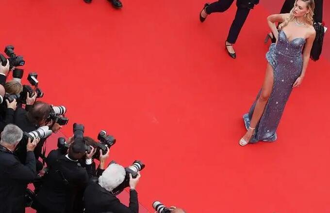 法国戛纳电影节组委会官宣：推迟举办电影节