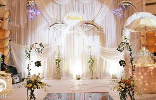 结婚第一天怎么找洞 第二天起来好尴尬