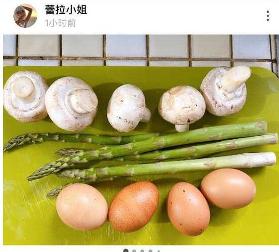 陈赫前妻许婧晒外籍男友T先生做饭照