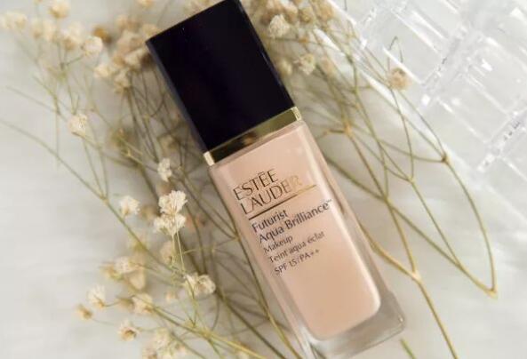 粉底液和隔离霜两者有什么不同？使用粉底液注意事项