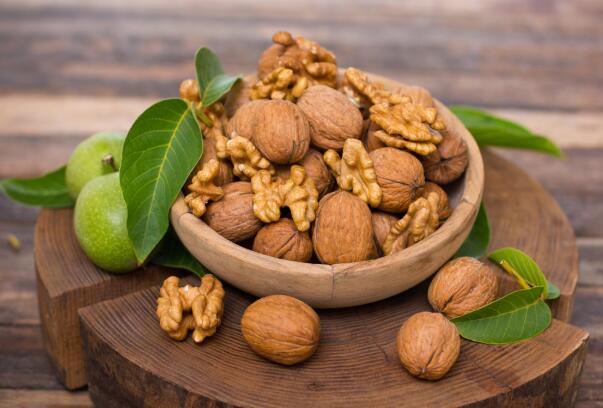 吃核桃远不止补脑那么简单 解析核桃的吃法与营养价值