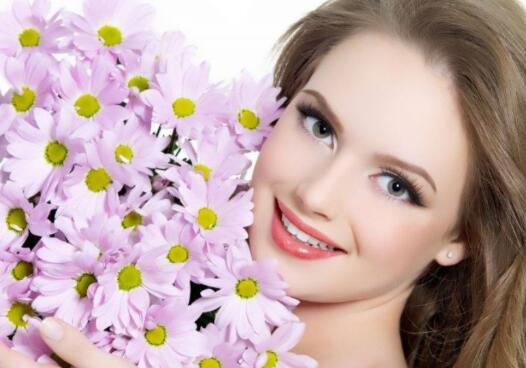 夏季不容错过的五项护肤原则 护肤品的使用顺序