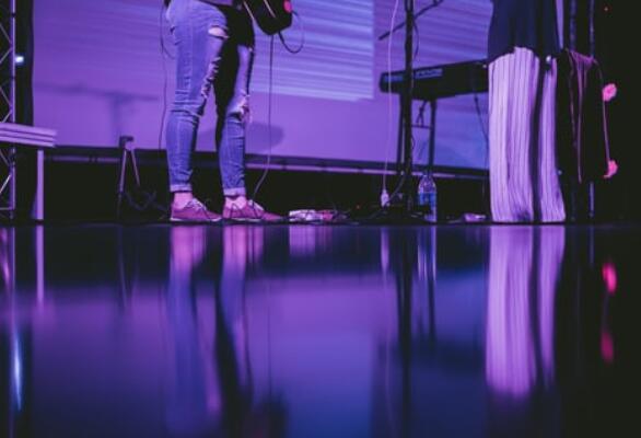 有的时候明明还爱着对方，却说了分手,怎么试探前任是否爱你