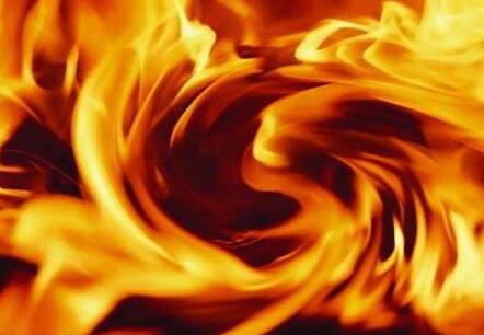 女人梦见火是什么预兆意思 女人梦见火的梦境解析