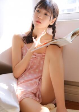 男朋友舌头伸进去好爽 舌尖深洞带她搅拌开始