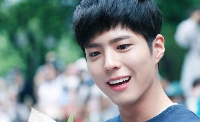 朴宝剑方否认将入伍！这是怎么一回事呢？