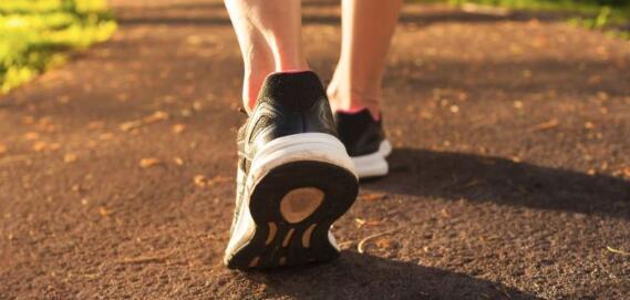 跑步不注意技巧很容易就白跑 如何通过跑步来减肥 跑步减肥的技巧