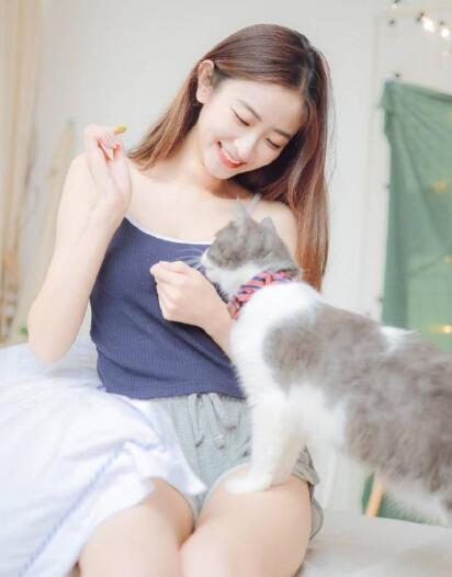 我做饭他都在添我 bl顶弄低喘 大叔的东西进了我身体