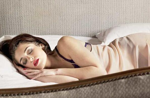 长时间熬夜对女性危害有哪些 女性熬夜后要如何护肤?