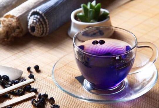 黑枸杞的作用与功效有哪些 黑枸杞泡水有什么好处