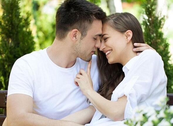 分手后要不要主动联系对方 没有自尊的人，也不会得到别人的尊重