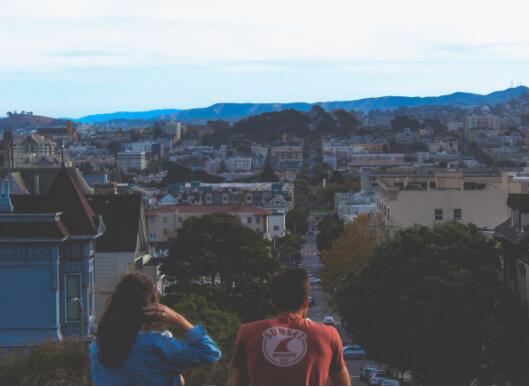 喜欢上好朋友,该不该表白?好朋友成为恋人征兆