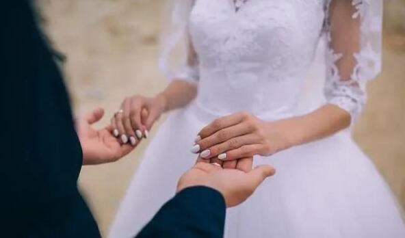 恋爱多久才适合结婚？恋爱和婚姻是两件完全不同的事情