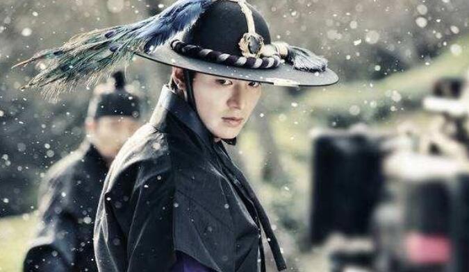 theking永远的君主讲的什么?The King永远的君主万波息笛作用是什么