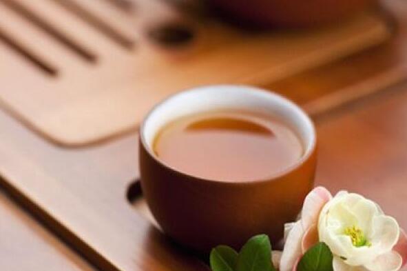 口腔溃疡吃什么好的快，用什么药能治疗口腔溃疡？