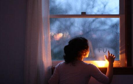 适合分手后朋友圈发的句子 很丧的朋友圈文案