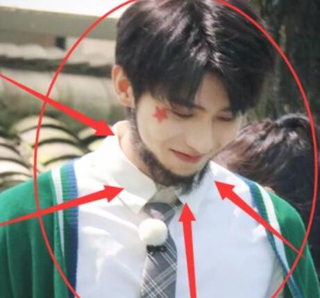 奔跑吧蔡徐坤满脸络腮 黄明昊精灵耳帅气