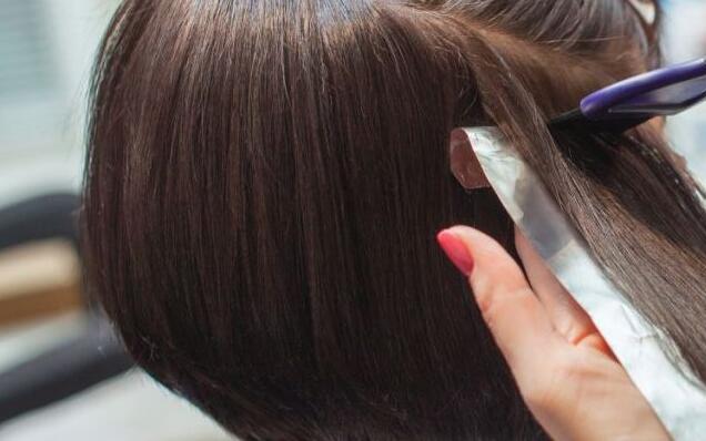 产后脱发应该怎么办 产后有哪些方面需要注意呢