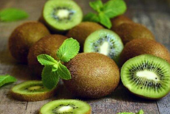 猕猴桃吃了有什么作用是什么 猕猴桃的作用与疗效