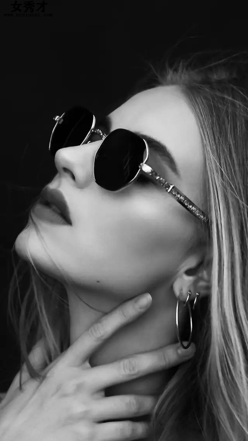 别墅贵妇好爽,无尽的黑暗