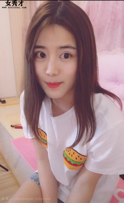 和两个男人玩3p好爽,地铁的新爱