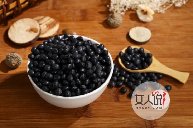 黑豆泡醋的功效与作用赛人参,小黑豆大疗效!