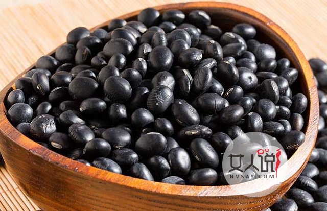 黑豆泡醋的功效与作用赛人参,小黑豆大疗效!