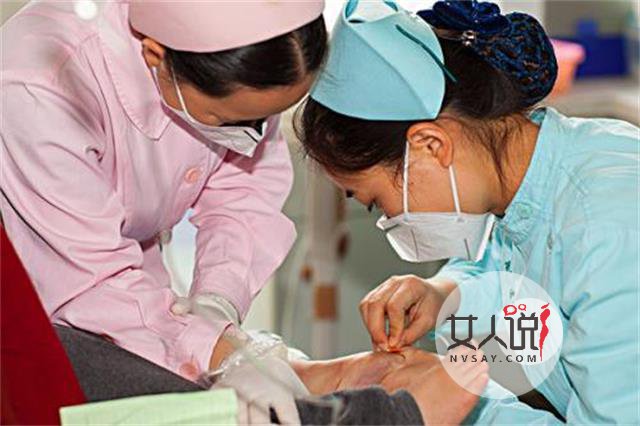 怕被狗狗咬成狂犬病?提前注射狂犬疫苗!