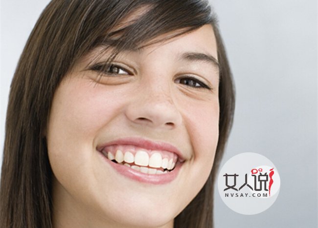 露华浓粉底液怎么样 编辑真实评测24小时不脱妆的真相